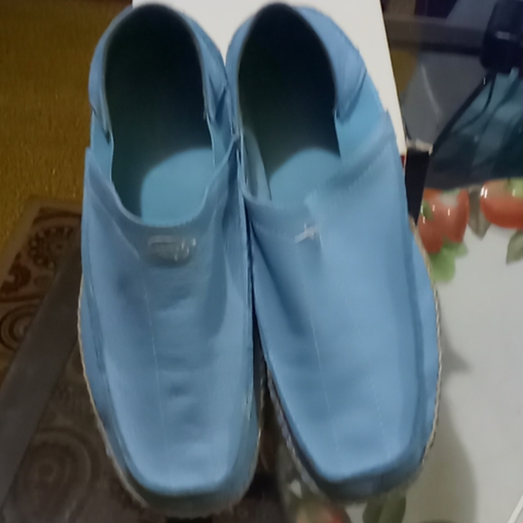 FUBU NEW LEATHER SHOES - Picture 1 of 3